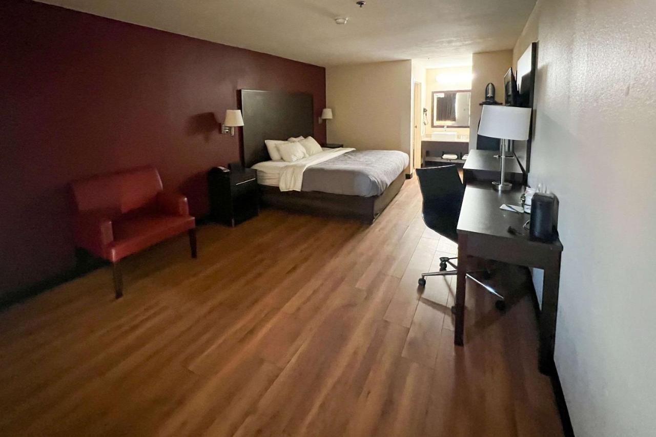 Quality Inn & Suites I-10 Near Fiesta Texas Сан Антонио Екстериор снимка